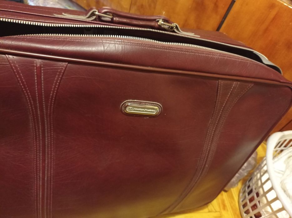 Чемодан/Валіза на колесах велика"Аmerican Tourister"