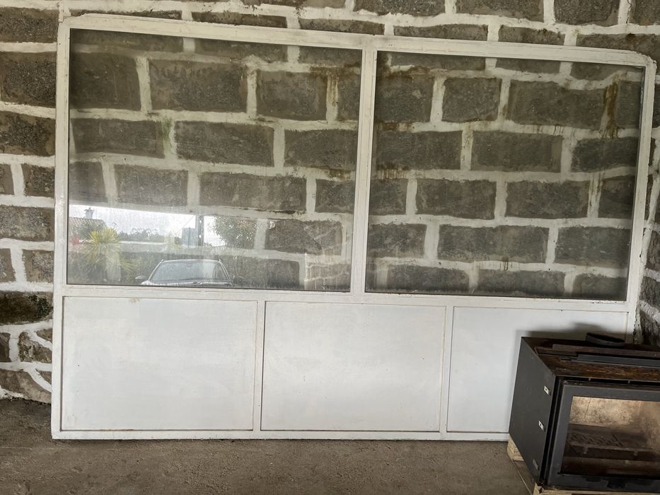 Vitrine em vidro e alumínio 2/2.90m - recolha em mão