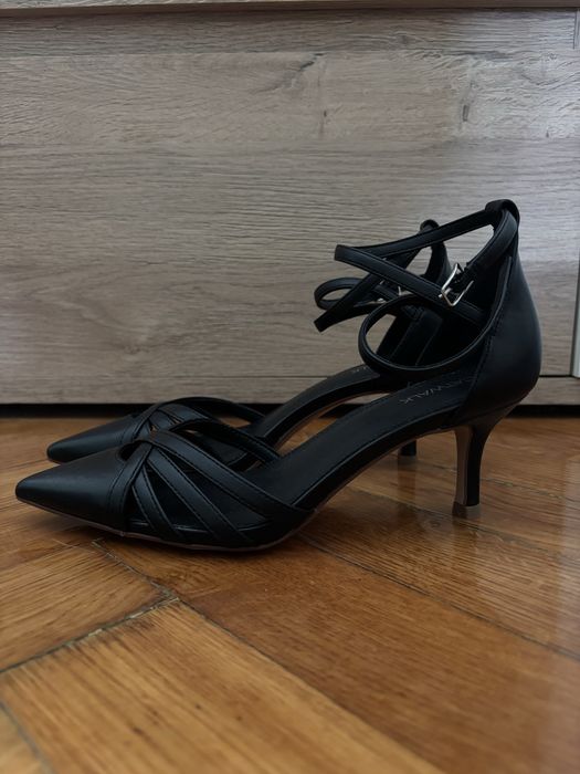 NOWE czarne szpilki Catwalk r. 38 Czółenka 140 zł w sklepie