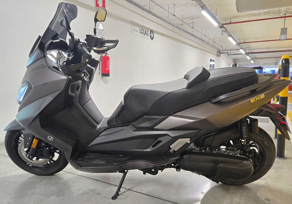 Mota elétrica NERVA EXE 9kW carta B seminova