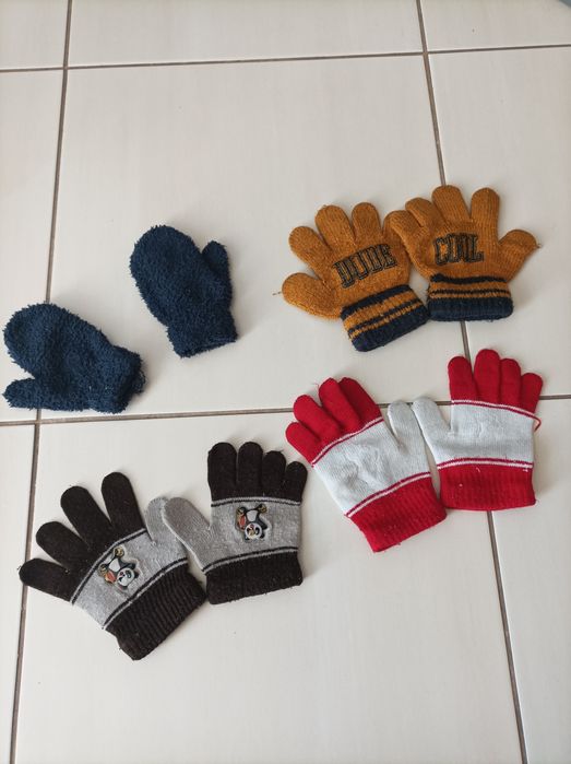 Rękawiczki  i szaliki dziecięce 98-104