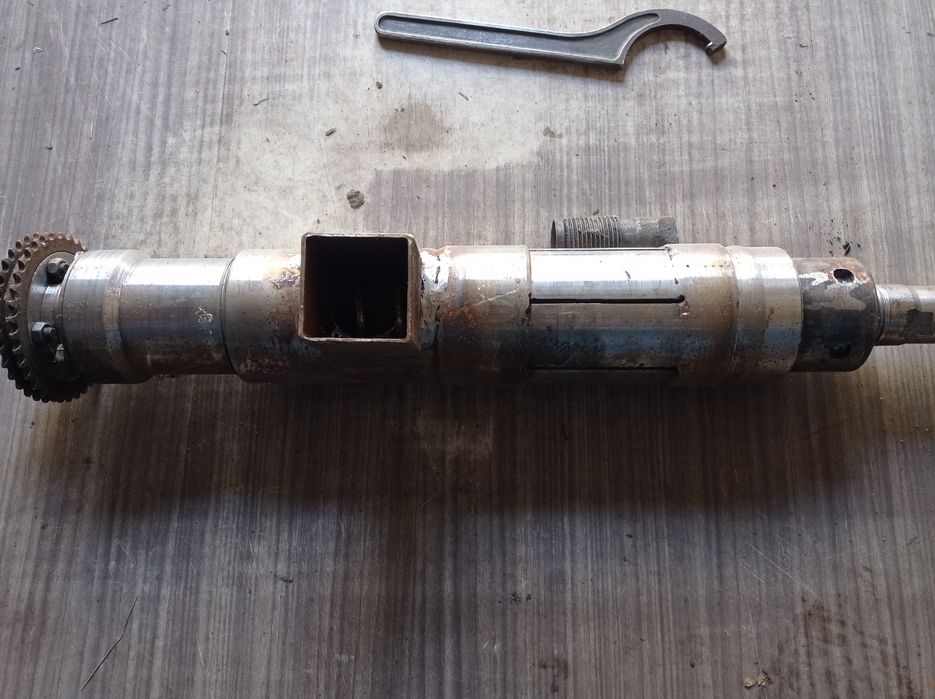 Продам робочу частину маслопреса олійниці.