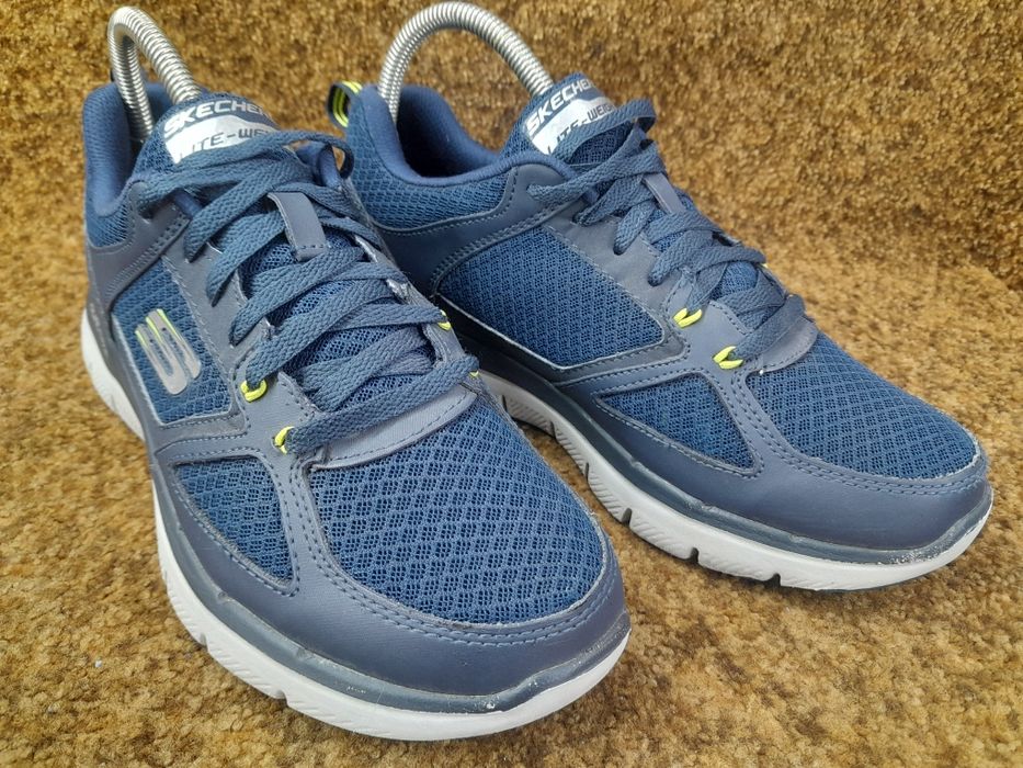 Кросівки  оригінал Skechers Lite-Weight 39 розмір.