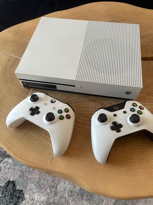 Xbox one s 500 GB