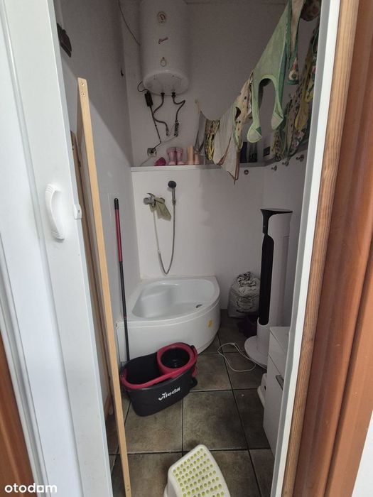 Lokal na parterze blisko metra