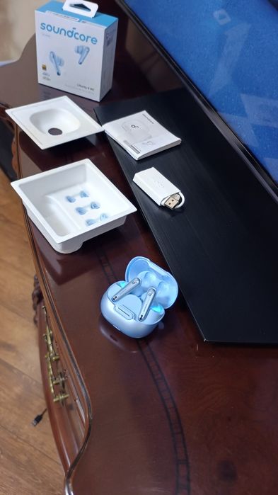 Навушники Anker SoundCore Liberty 4nc