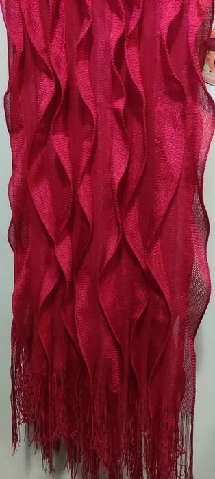 Шарф червоний оригінальний демісезонний