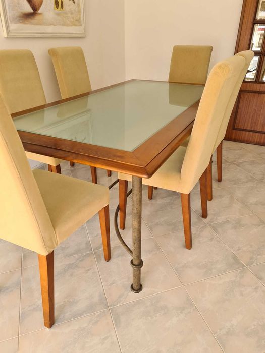 Mesa e 6 cadeiras pele pêssego