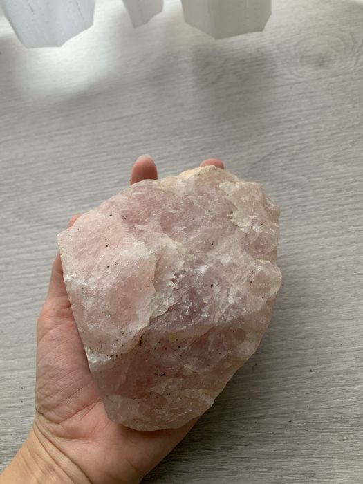 quartzo bruto natural rosa de 721 gramas