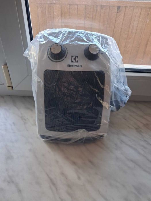 Тепловентилятор Electrolux EFH/C-5115 — новий