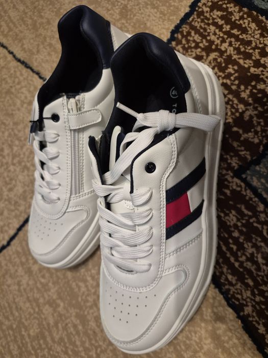 Tommy Hilfiger unisex  rozm 40