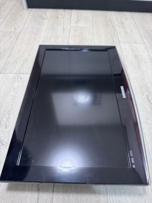 TV Samsung 26’ , модель LE26B460B2W
