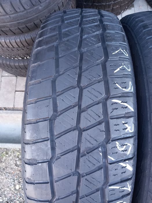 2x Opony Używane Całoroczne 225/75R16C Goodride