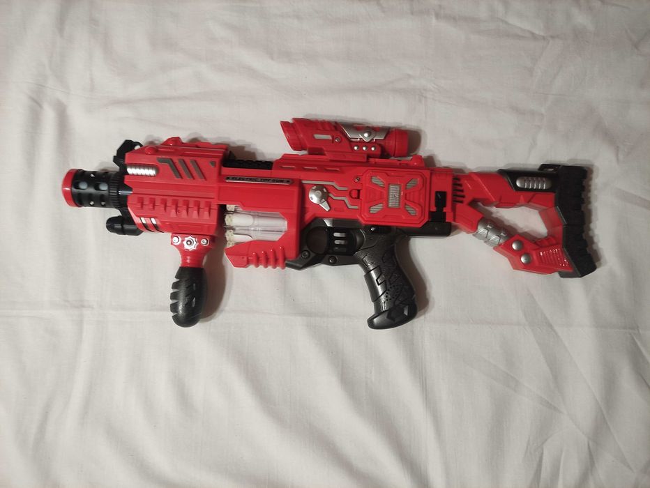 Іграшковий електричний автомат