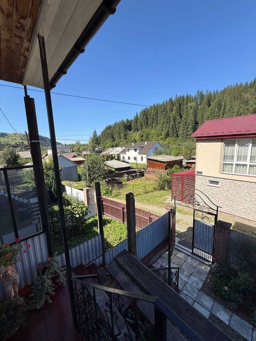 Продається дворівнева квартира смт Путила, вул. Українська