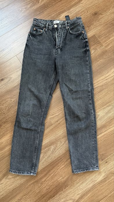 Джинси mom fit  zara