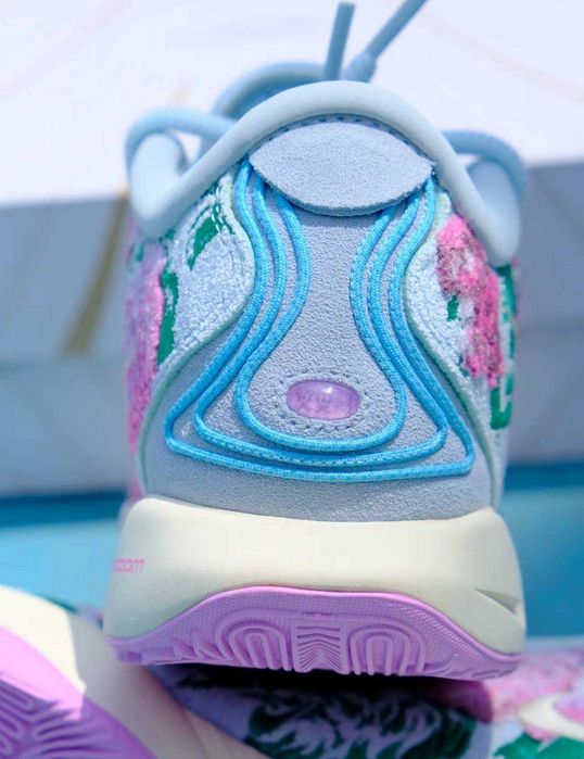 Оригінальні баскетбольні  кросівки Nike LeBron 21 Premium EP Grandma's Couch Pack