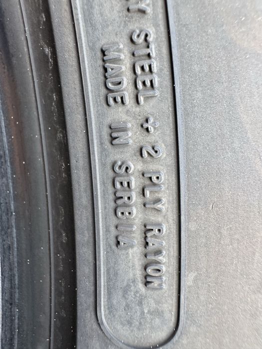 2 шини 255/50R19 AVON