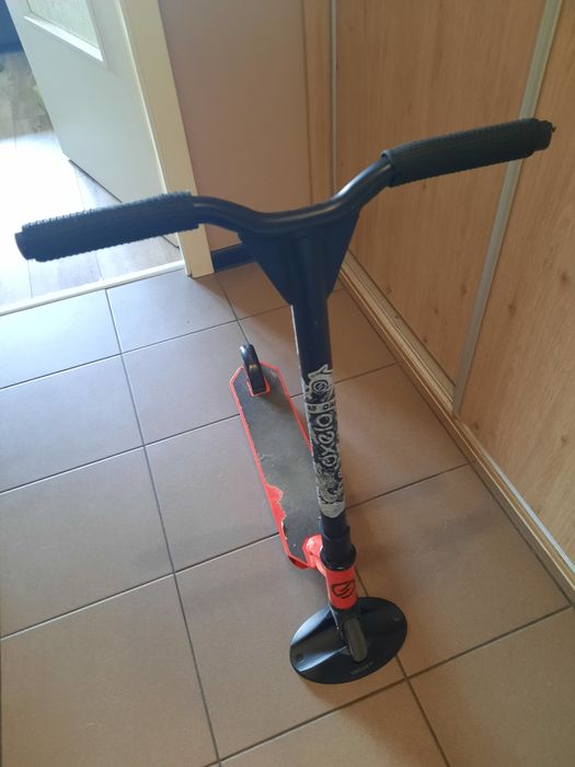 Hulajnoga oxelo czerwona