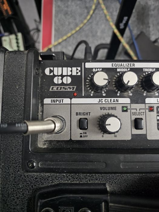 Roland Cube 60 Amplificador Guitarra Electrica