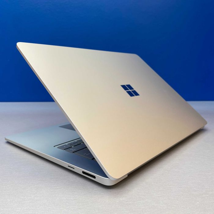 Microsoft Surface Laptop 7 - 15" (Snapdragon X Elite/16GB/512GB)64552091231873123