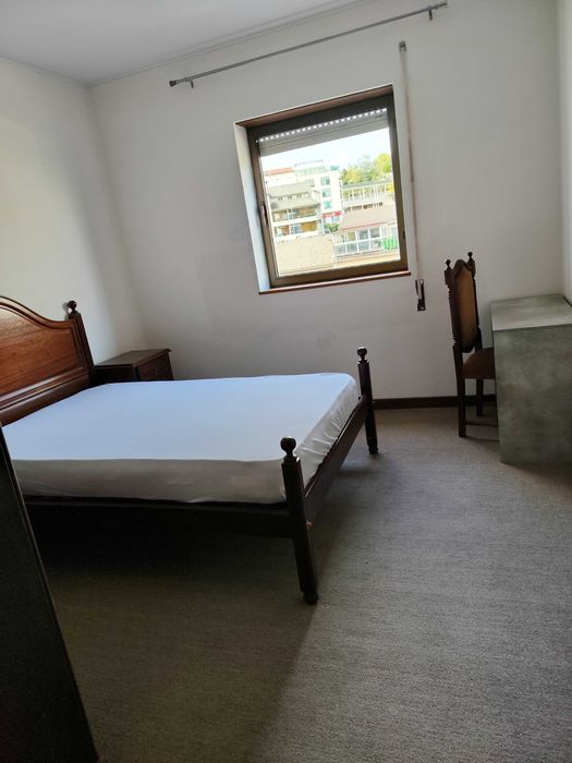 Quartos e Suite na Av. Sá Carneiro, Bragança