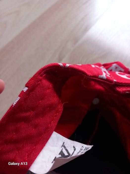 LV supreme czapeczka uniwersalna