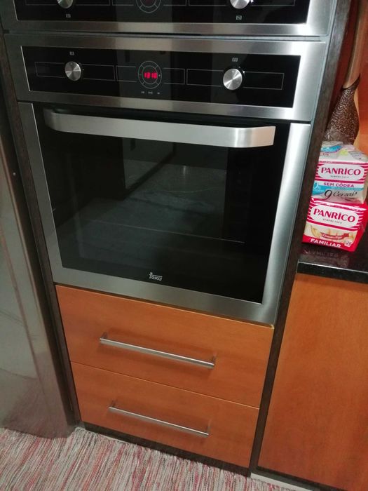 Forno de encastrar TEKA HL- 830