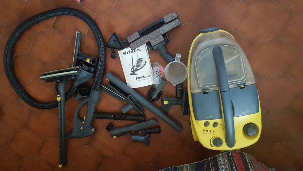 Aspirador vaporiaspira Ariete