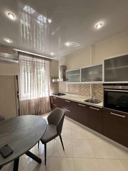 Продаж 2к повнометражної квартири центр міста  Вознесенівський