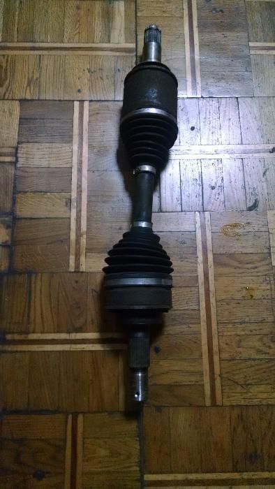 Полуось передняя Toyota Land Cruiser 200