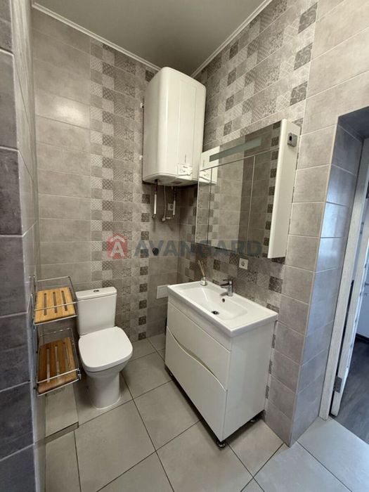 Продам 4к квартиру вул. Антоновича, метро Олімпійська