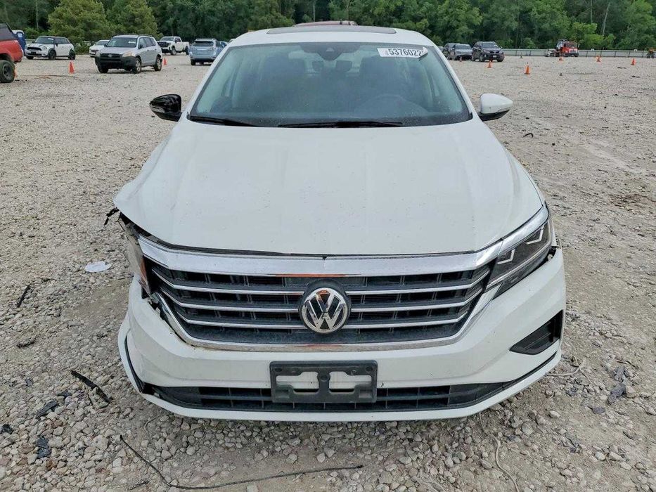 2022 VOLKSWAGEN Passat