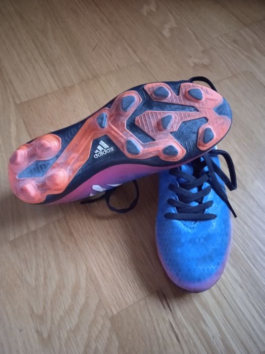 Chuteiras nº33 Adidas