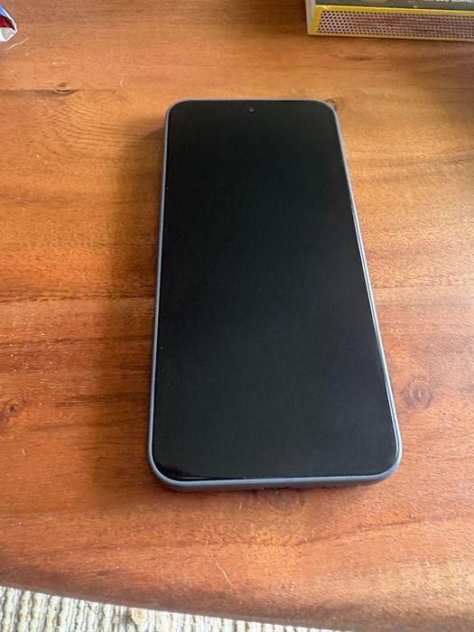 Solana Seeker android phone