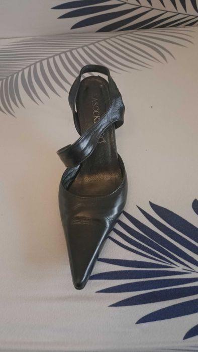 Buty skórzane na obcasie Lasocki  Roz.37