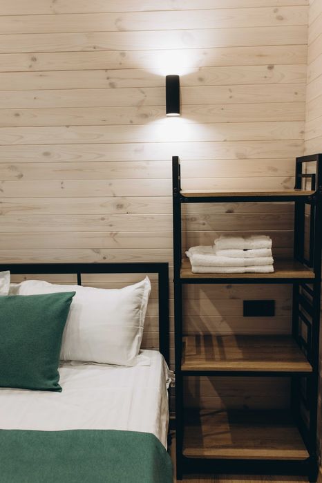 Котедж у сосновому лісі під Києвом. Камін. Вініл. Чан. Баня