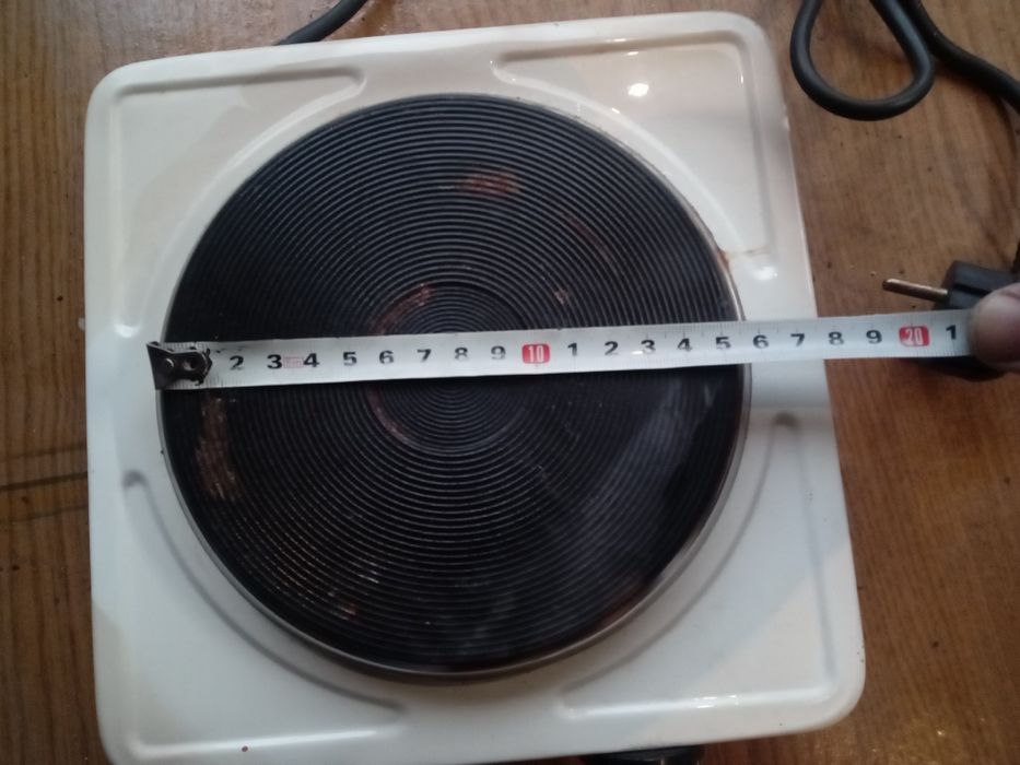 Наслольная эл.плита Hilton