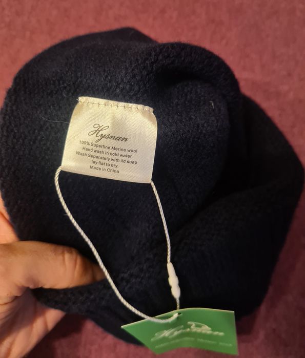Granatowa czapka 100% wełna merino