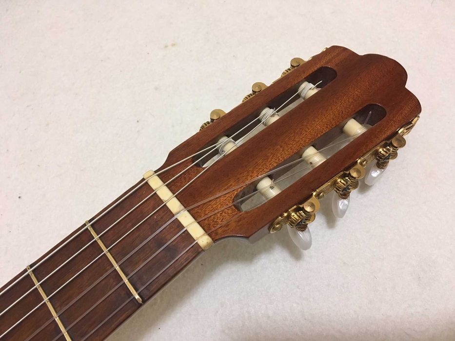 Guitarra clássica espanhola  "Esteve" , antiga em muito bom estado