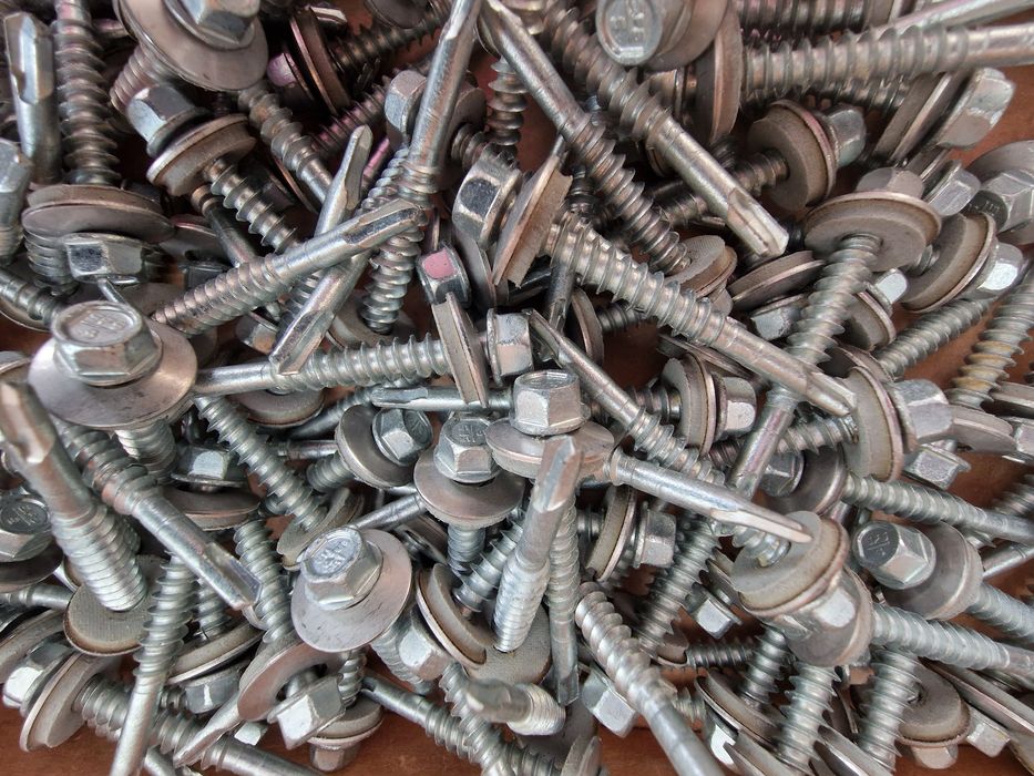 Parafusos inox autoperfurantes