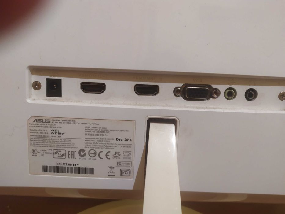 Monitor ASUS em perfeitas condições de funcionamento, em bom estado.