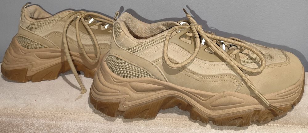 Buty sportowe damskie