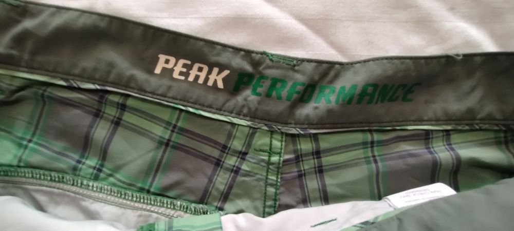 Szorty Peak Performance Szwecja