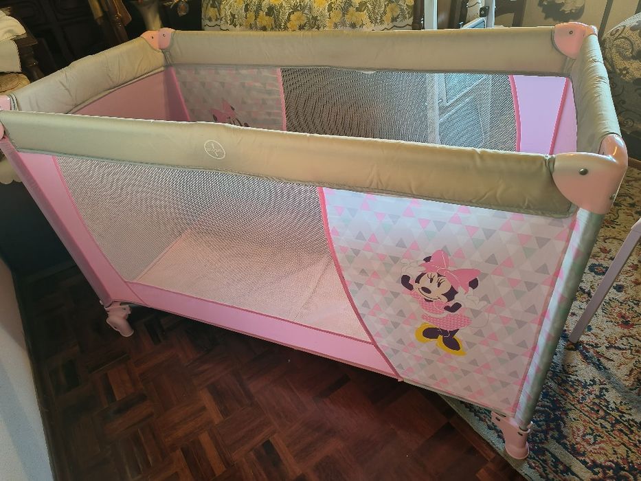 Cama de viagem da Minnie