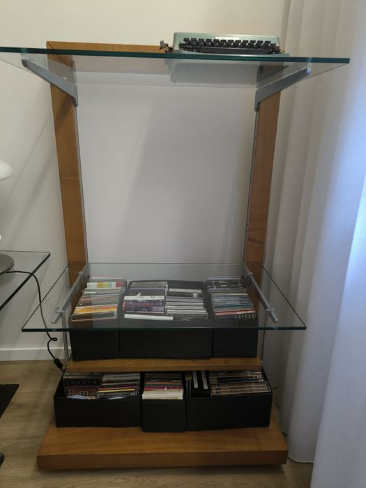 Móvel Tv com rodas, OPORTUNIDADE!