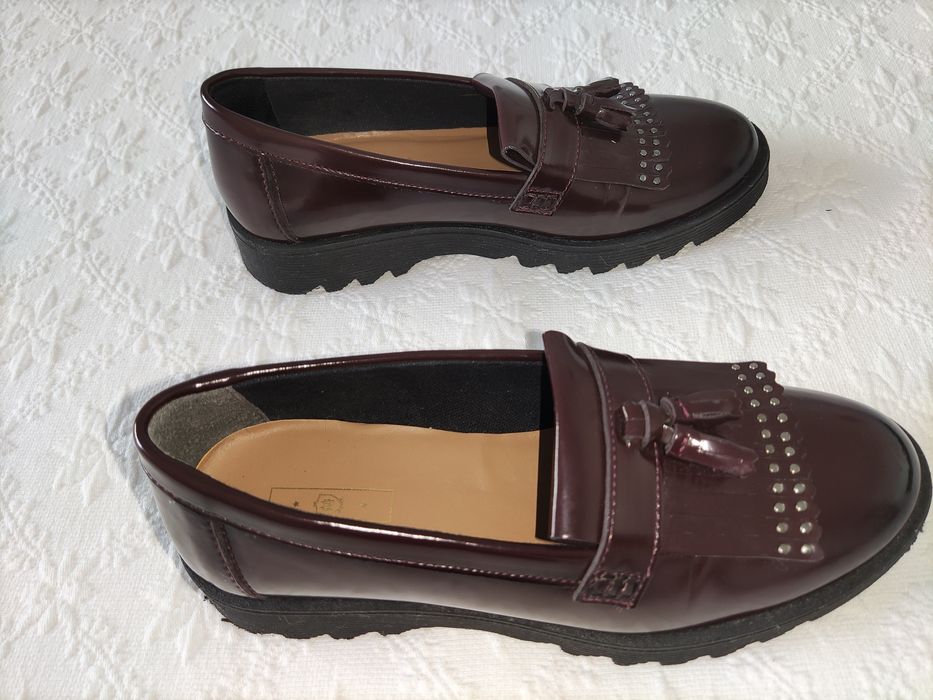 Sapatos  Massimo Dutti número 35