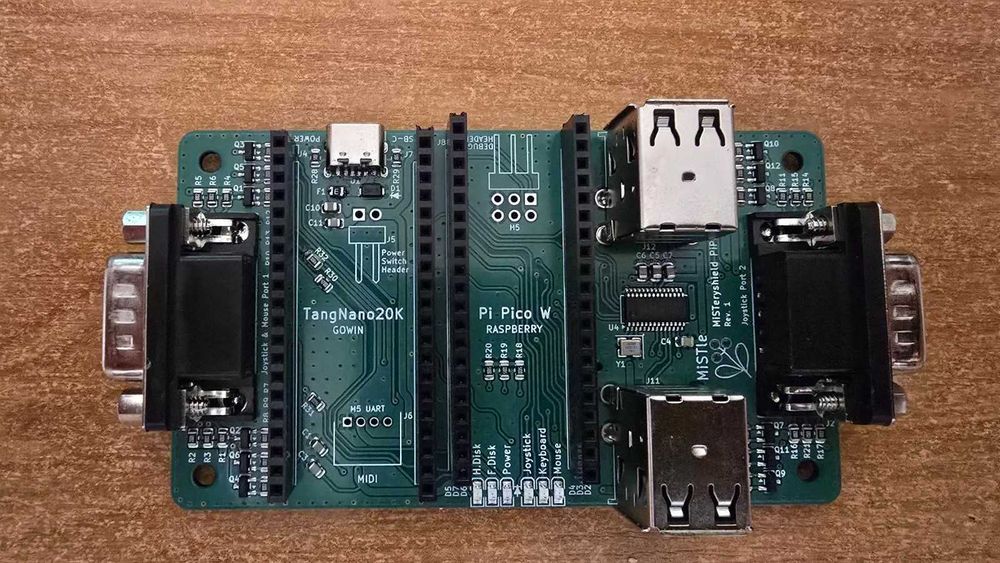 Płytka do budowy retro komputera, np. Amiga, C64, Atari itd.