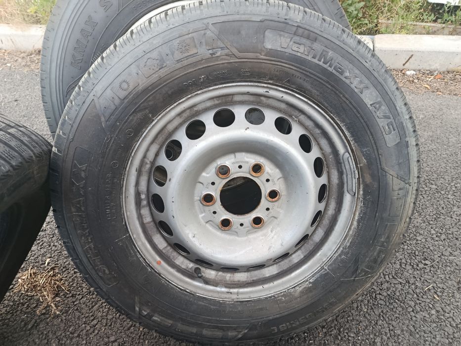 Starmaxx VanMaxx A/S + 235/65 R16C