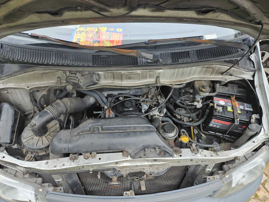 TOYOTA Hiace Van 2.4 D Diesel 2001